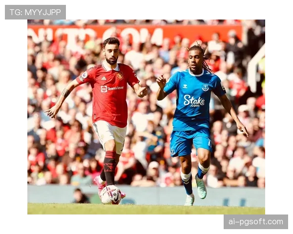 曼联后卫利桑德罗·马丁内斯小腿受伤，将缺席对阵埃弗顿